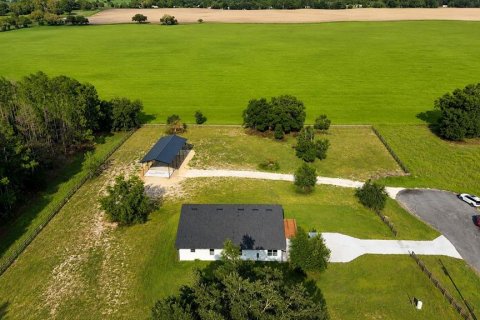 Villa ou maison à Morriston, Floride 4 chambres, 187.29 m2 № 2350148