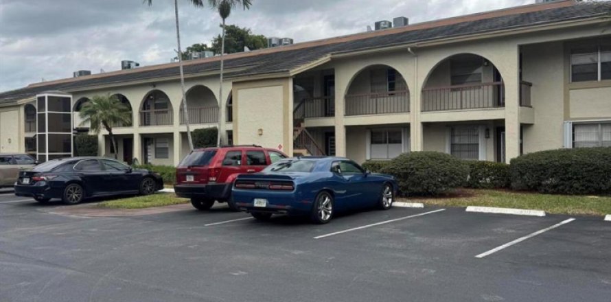 Condominio en Coconut Creek, Florida, 1 dormitorio  № 2254539