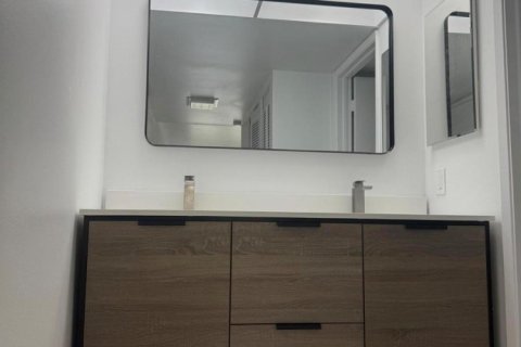 Condominio en venta en Coconut Creek, Florida, 1 dormitorio, 76.09 m2 № 2254539 - foto 11