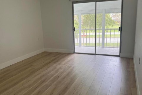 Condominio en venta en Coconut Creek, Florida, 1 dormitorio, 76.09 m2 № 2254539 - foto 9