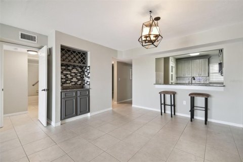 Condo in New Port Richey, Florida, 2 bedrooms № 2143627 - photo 14