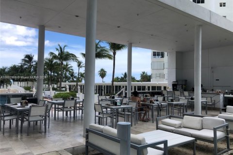 Condo in Bal Harbour, Florida, 1 bedroom  № 1703534 - photo 6