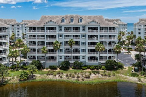 Condo in Palm Coast, Florida, 3 bedrooms № 2200384