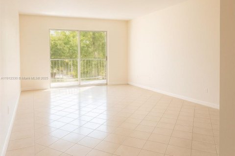 Copropriété à vendre à North Miami, Floride: 2 chambres, 97.18 m2 № 1966826 - photo 1