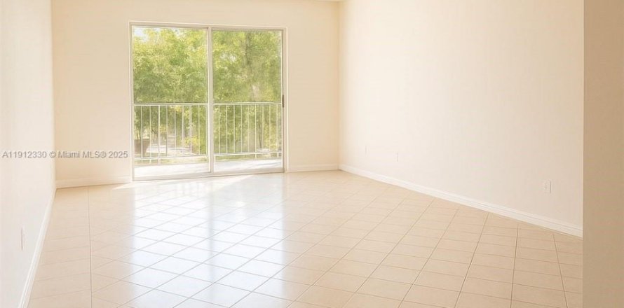 Condo à North Miami, Floride, 2 chambres  № 1966826