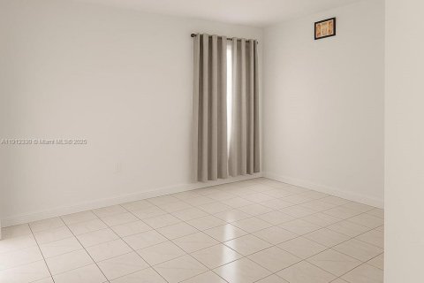 Copropriété à vendre à North Miami, Floride: 2 chambres, 97.18 m2 № 1966826 - photo 2