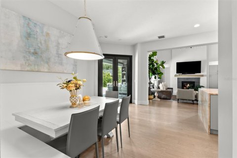 Villa ou maison à vendre à Tampa, Floride: 5 chambres, 364.08 m2 № 1802348 - photo 25