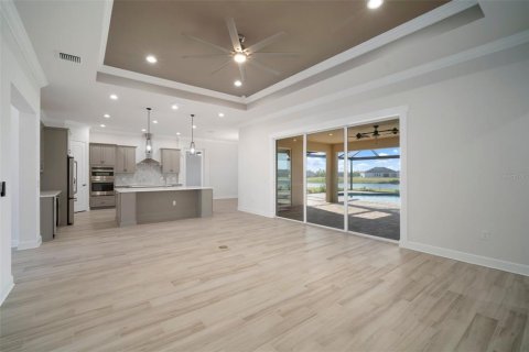House in Wimauma, Florida 4 bedrooms, 283.91 sq.m. № 1635953 - photo 13
