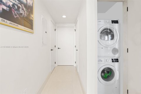 Condominio en venta en Miami Beach, Florida, 1 dormitorio, 88.26 m2 № 1779982 - foto 22