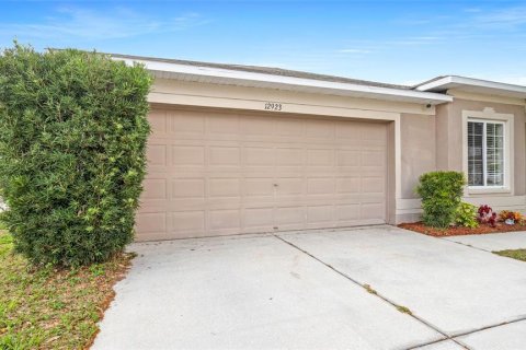 House in Riverview, Florida 3 bedrooms, 139.35 sq.m. № 1917242 - photo 1