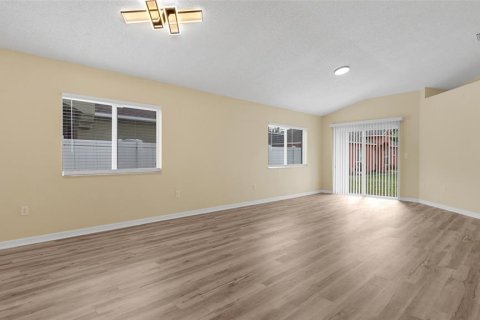 House in Riverview, Florida 3 bedrooms, 139.35 sq.m. № 1917242 - photo 5