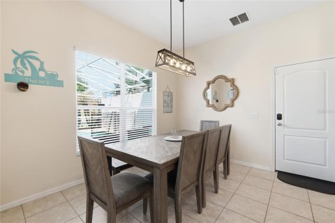 Villa ou maison à vendre à Davenport, Floride: 5 chambres, 185.06 m2 № 2148315 - photo 8
