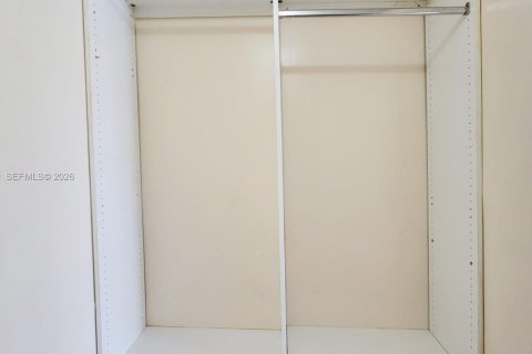 Adosado en alquiler en Hialeah, Florida, 3 dormitorios, 122.35 m2 № 1995512 - foto 25