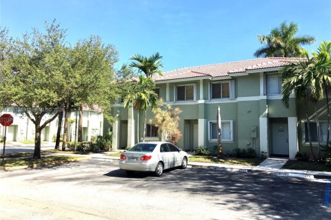 Adosado en Hollywood, Florida 3 dormitorios, 133.78 m2 № 2187045