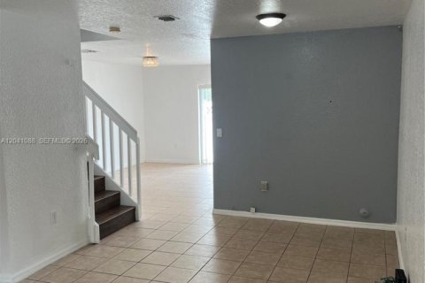 Adosado en venta en Hollywood, Florida, 3 dormitorios, 133.78 m2 № 2187045 - foto 10