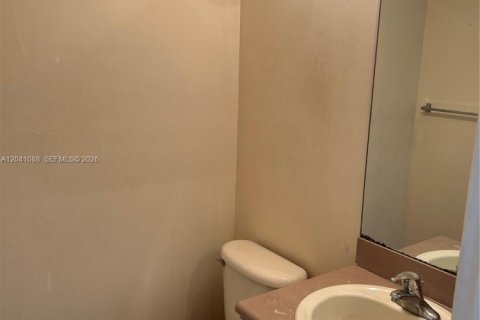 Adosado en venta en Hollywood, Florida, 3 dormitorios, 133.78 m2 № 2187045 - foto 16
