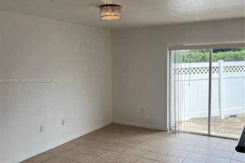 Adosado en venta en Hollywood, Florida, 3 dormitorios, 133.78 m2 № 2187045 - foto 13