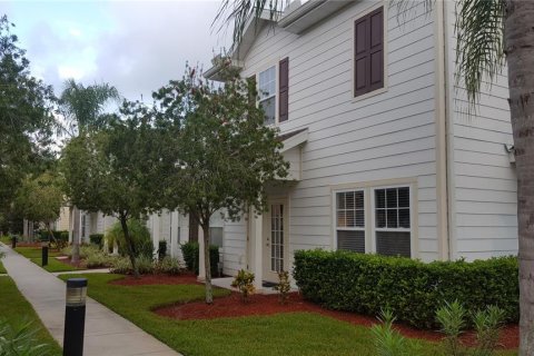 Villa ou maison à vendre à Kissimmee, Floride: 4 chambres, 157.38 m2 № 2144156 - photo 2