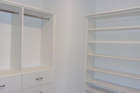 Снять в аренду виллу или дом в Окала, Флорида 6 комнат, 182м2, № 1799950 - фото 12
