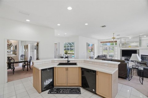 Casa en venta en Tarpon Springs, Florida, 4 dormitorios, 298.59 m2 № 2199271 - foto 14