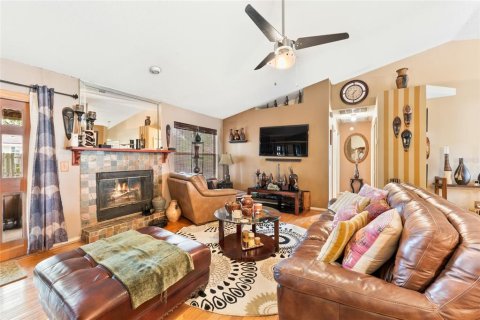 House in Jacksonville, Florida 3 bedrooms, 155.89 sq.m. № 1720649 - photo 9
