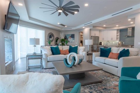 Villa ou maison à louer à Sarasota, Floride: 4 chambres, 225.75 m2 № 2298773 - photo 4