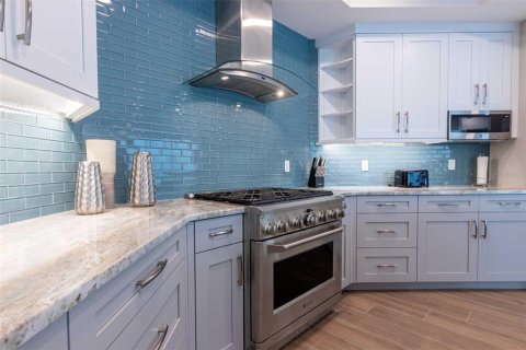 Villa ou maison à louer à Sarasota, Floride: 4 chambres, 225.75 m2 № 2298773 - photo 8