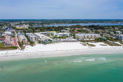 Villa ou maison à louer à Sarasota, Floride: 4 chambres, 225.75 m2 № 2298773 - photo 27