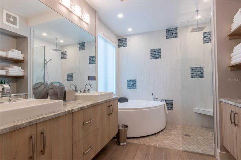 Villa ou maison à louer à Sarasota, Floride: 4 chambres, 225.75 m2 № 2298773 - photo 14