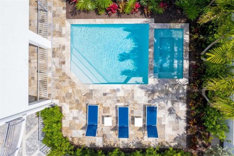Villa ou maison à louer à Sarasota, Floride: 4 chambres, 225.75 m2 № 2298773 - photo 2