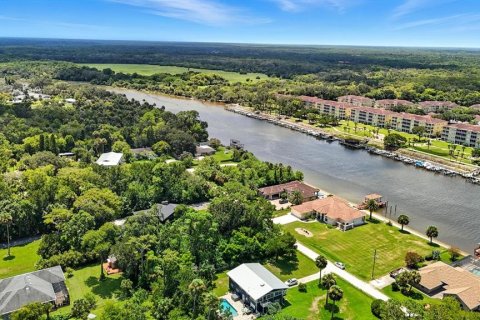 House in Palm Coast, Florida 4 bedrooms, 322.84 sq.m. № 1907393 - photo 7