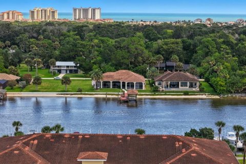 House in Palm Coast, Florida 4 bedrooms, 322.84 sq.m. № 1907393 - photo 11