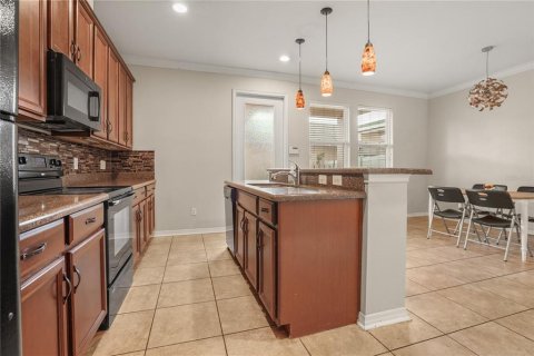 Touwnhouse à vendre à Sanford, Floride: 3 chambres, 180.23 m2 № 2199859 - photo 11