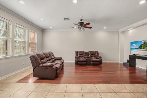 Touwnhouse à vendre à Sanford, Floride: 3 chambres, 180.23 m2 № 2199859 - photo 5