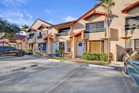 Таунхаус в Майами, Флорида 2 спальни, 107.02м2 № 2003942