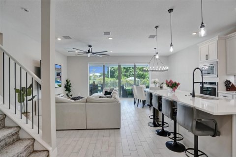 House in Lake Worth, Florida 5 bedrooms, 272.2 sq.m. № 2185397 - photo 9