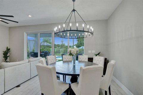 House in Lake Worth, Florida 5 bedrooms, 272.2 sq.m. № 2185397 - photo 19