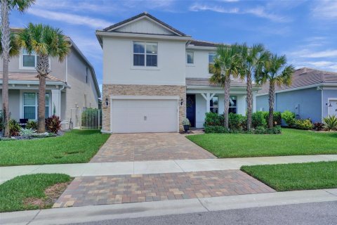 House in Lake Worth, Florida 5 bedrooms, 272.2 sq.m. № 2185397
