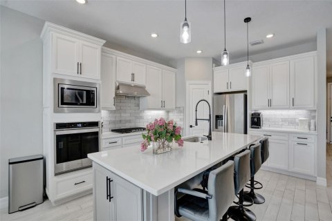 House in Lake Worth, Florida 5 bedrooms, 272.2 sq.m. № 2185397 - photo 13