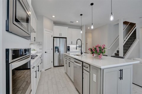 House in Lake Worth, Florida 5 bedrooms, 272.2 sq.m. № 2185397 - photo 17