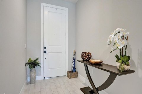 House in Lake Worth, Florida 5 bedrooms, 272.2 sq.m. № 2185397 - photo 8