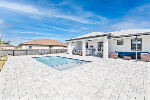 Casa en venta en Cape Coral, Florida, 3 dormitorios, 129.51 m2 № 1692368 - foto 14