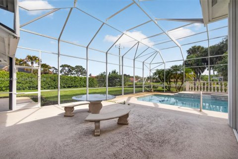 House in Jupiter, Florida 4 bedrooms, 294.41 sq.m. № 2076253 - photo 5