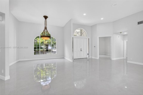 House in Jupiter, Florida 4 bedrooms, 294.41 sq.m. № 2076253 - photo 9