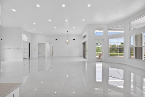 House in Jupiter, Florida 4 bedrooms, 294.41 sq.m. № 2076253 - photo 19