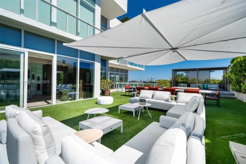 Condominio en venta en Miami Beach, Florida, 4 dormitorios, 385.82 m2 № 1711886 - foto 1