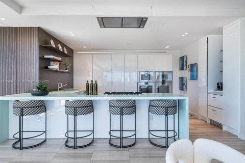 Condominio en venta en Miami Beach, Florida, 4 dormitorios, 385.82 m2 № 1711886 - foto 14