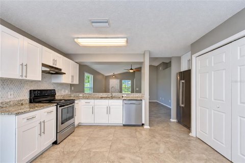 Villa ou maison à louer à Temple Terrace, Floride: 3 chambres, 124.49 m2 № 2419225 - photo 15