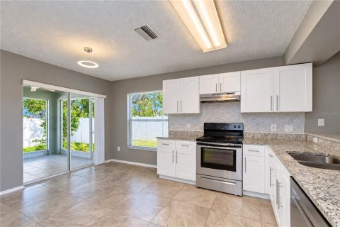 Villa ou maison à louer à Temple Terrace, Floride: 3 chambres, 124.49 m2 № 2419225 - photo 14