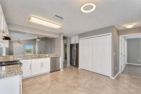 Villa ou maison à louer à Temple Terrace, Floride: 3 chambres, 124.49 m2 № 2419225 - photo 19